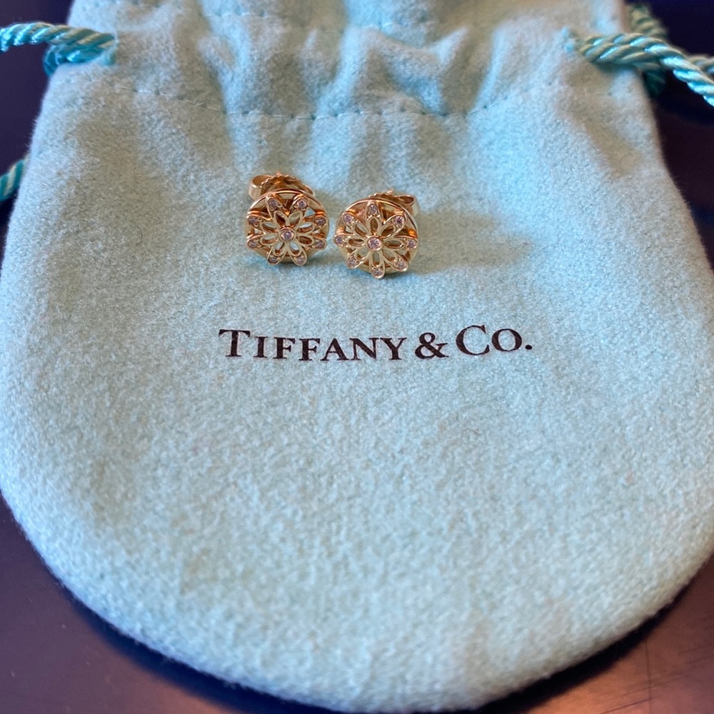 18k Yellow Gold Tiffany and Co. diamond Garden Floral earrings